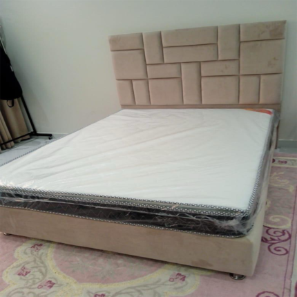 Lunaro Block Panel Bed
